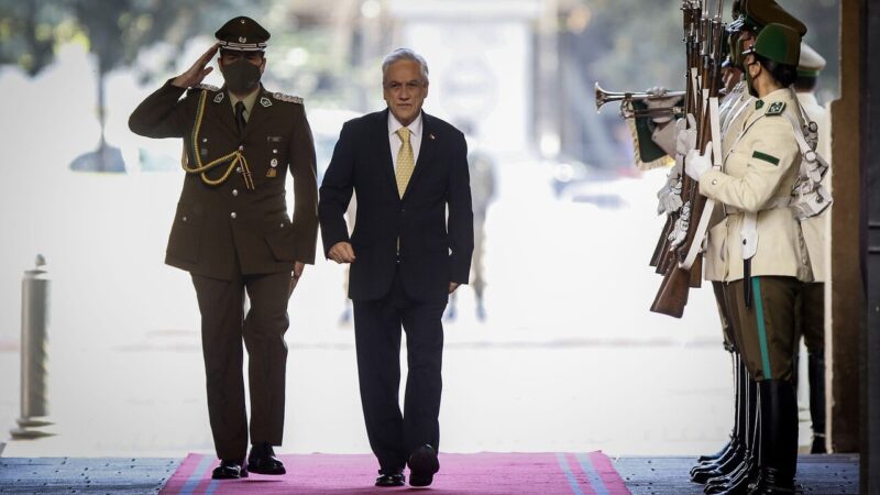 Presidente cita a consejo de gabinete para el día siguiente del plebiscito