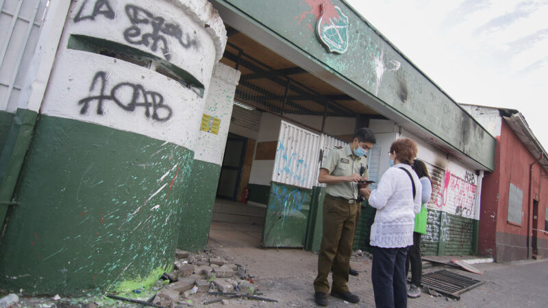 Comisarías fueron atacadas 585 veces en un año en todo chile