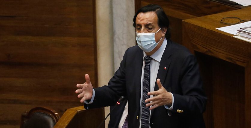 Renuncia en caso de perder en la Cámara es una de las alternativas de Victor Pérez