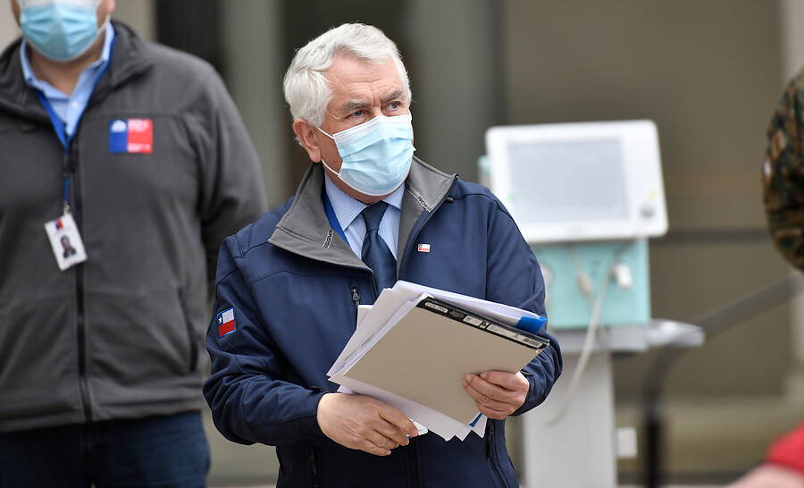Covid-19: Enrique Paris impone visión restrictiva al interior del Gobierno