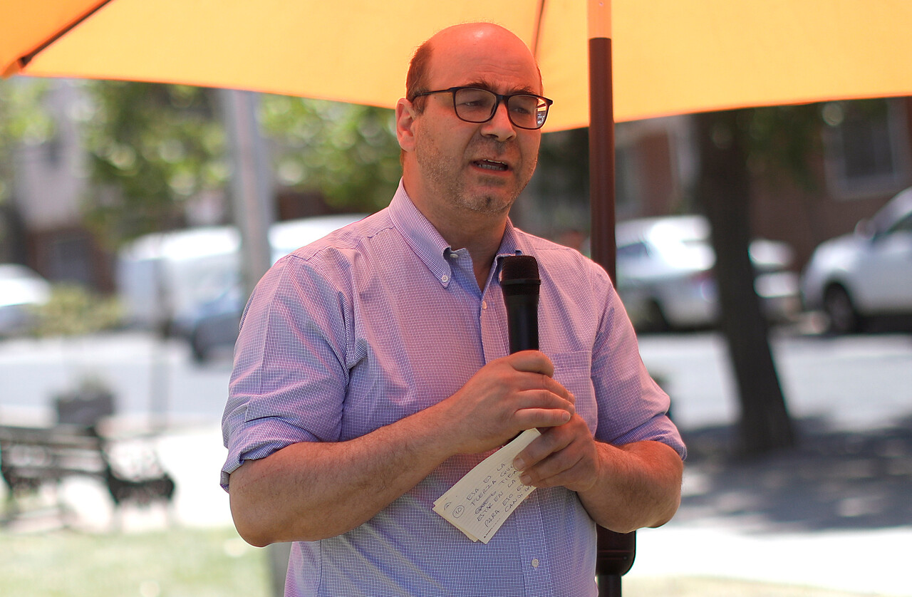 Frente Amplio lanza ejes para una nueva Constitución similares a los del PC