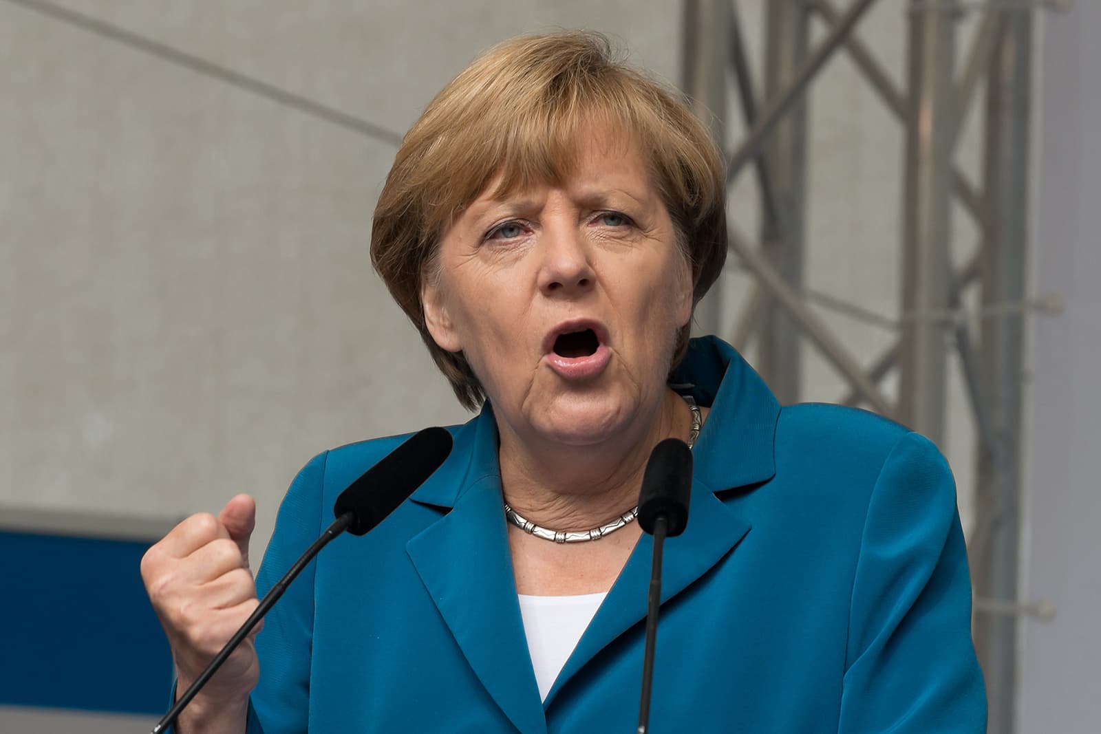 Merkel endurece batalla contra el Covid en sus últimos meses en el poder