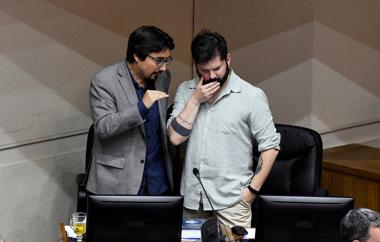 Boric o Latorre: las cartas presidenciales que le van quedando al Frente Amplio