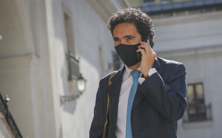 La estrategia de Briones para recuperar la popularidad que perdió tras los retiros del 10 por ciento