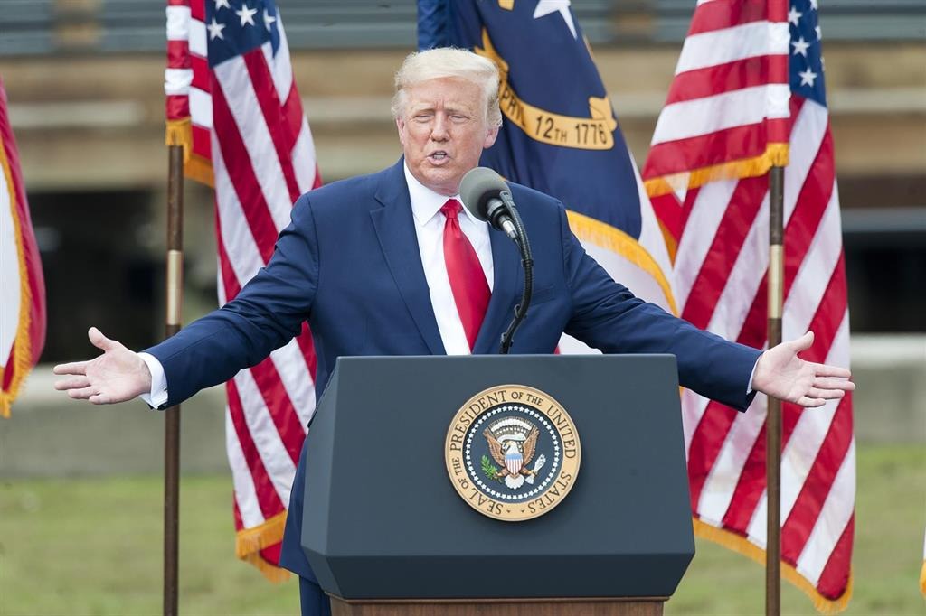 Cámara aprueba acusación y Trump pierde apoyo unánime de republicanos