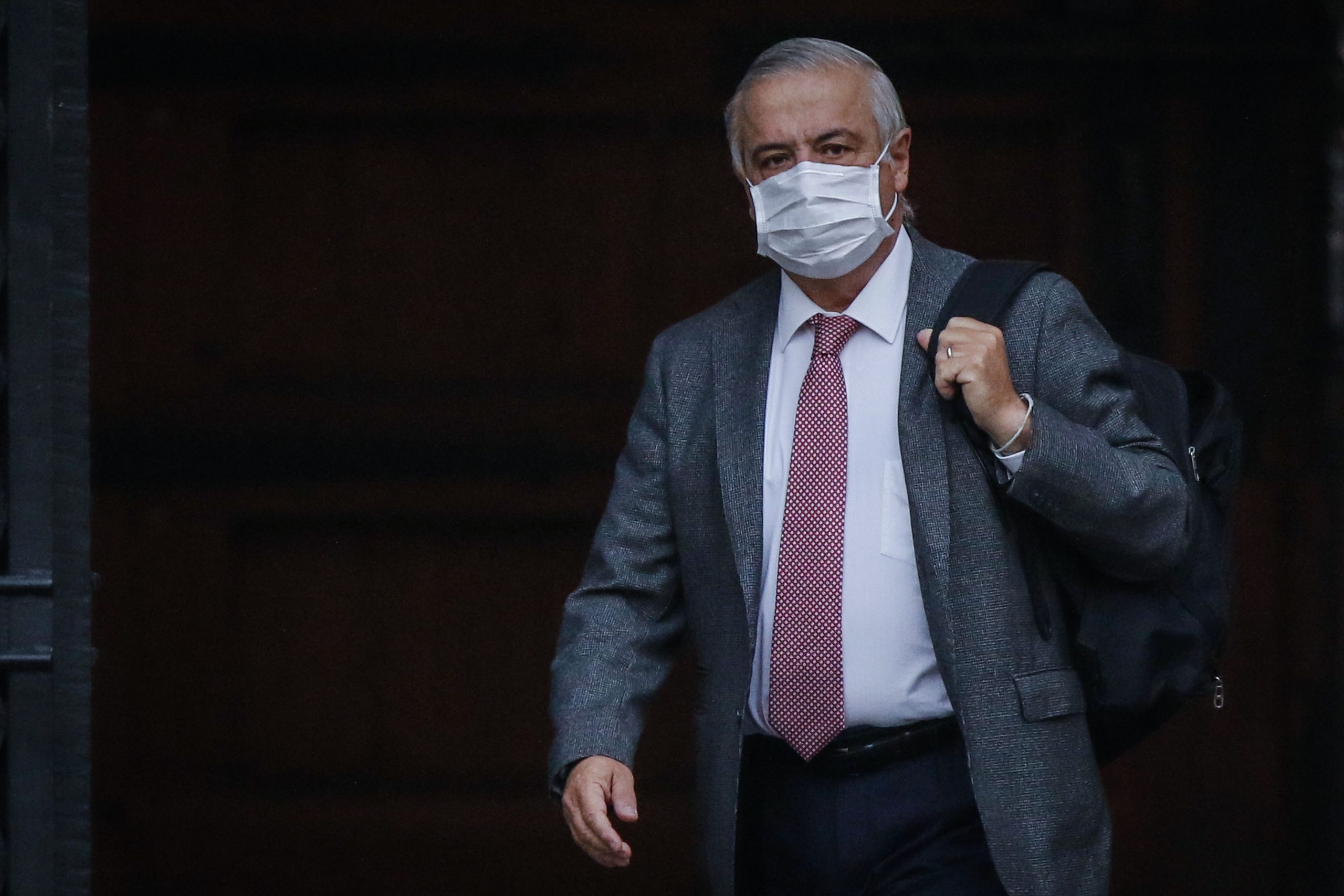 Mañalich y polémica sobre las vacunas chinas: “Esta es la lucha por influencia geopolítica y la guerra comercial entre los laboratorios”