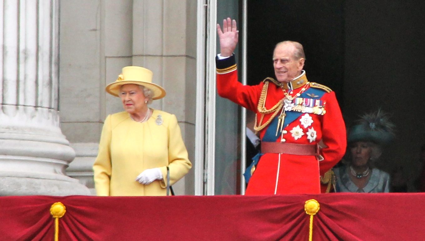 “El príncipe Felipe ha muerto”: Cómo reaccionó la prensa británica ante el fallecimiento del esposo de la Reina Isabel II