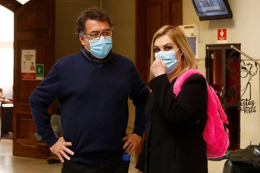 Pamela Jiles reaparece tras 48 horas de silencio y después de dura derrota de su pareja