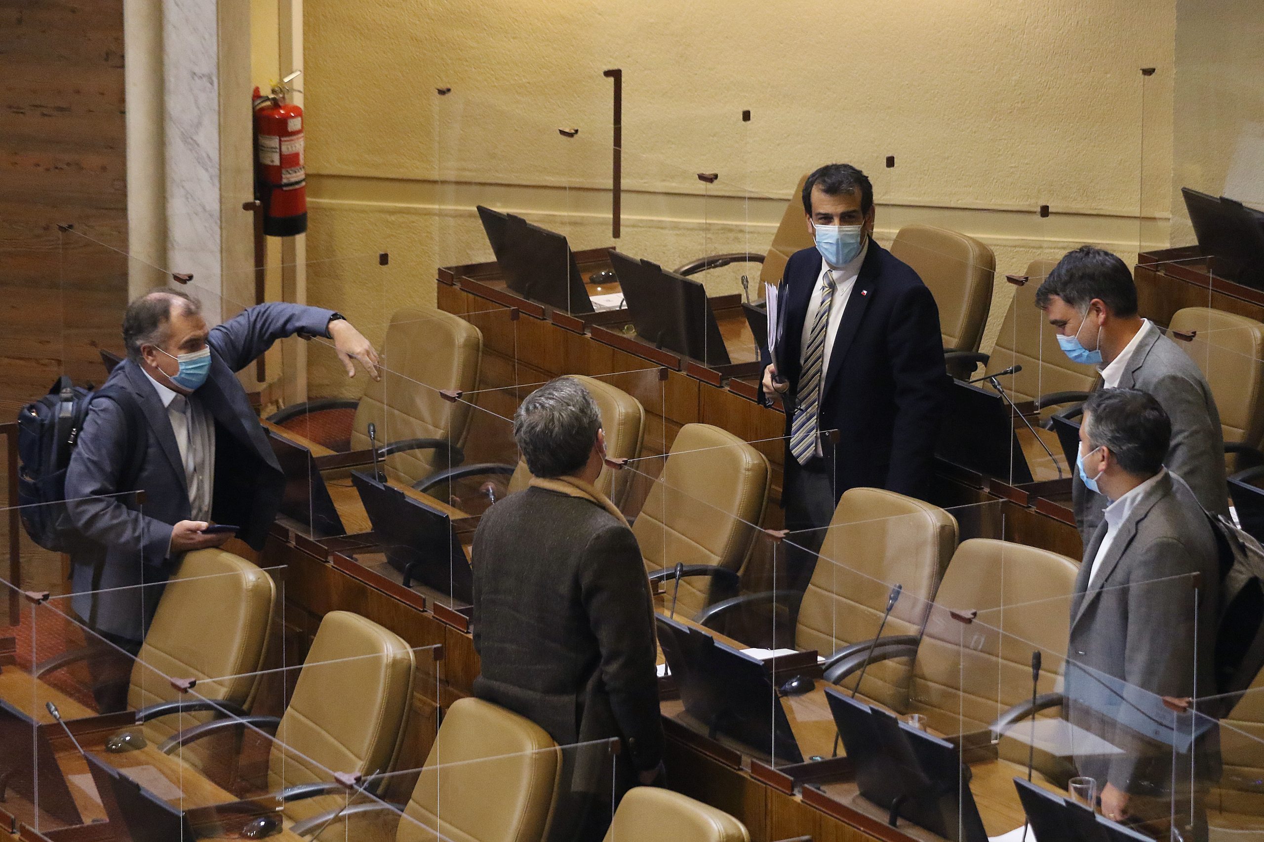 Cómo el Gobierno apeló a la variante Delta para extender el Estado de Catástrofe y ni aún así pudo sofocar la rebelión de la UDI