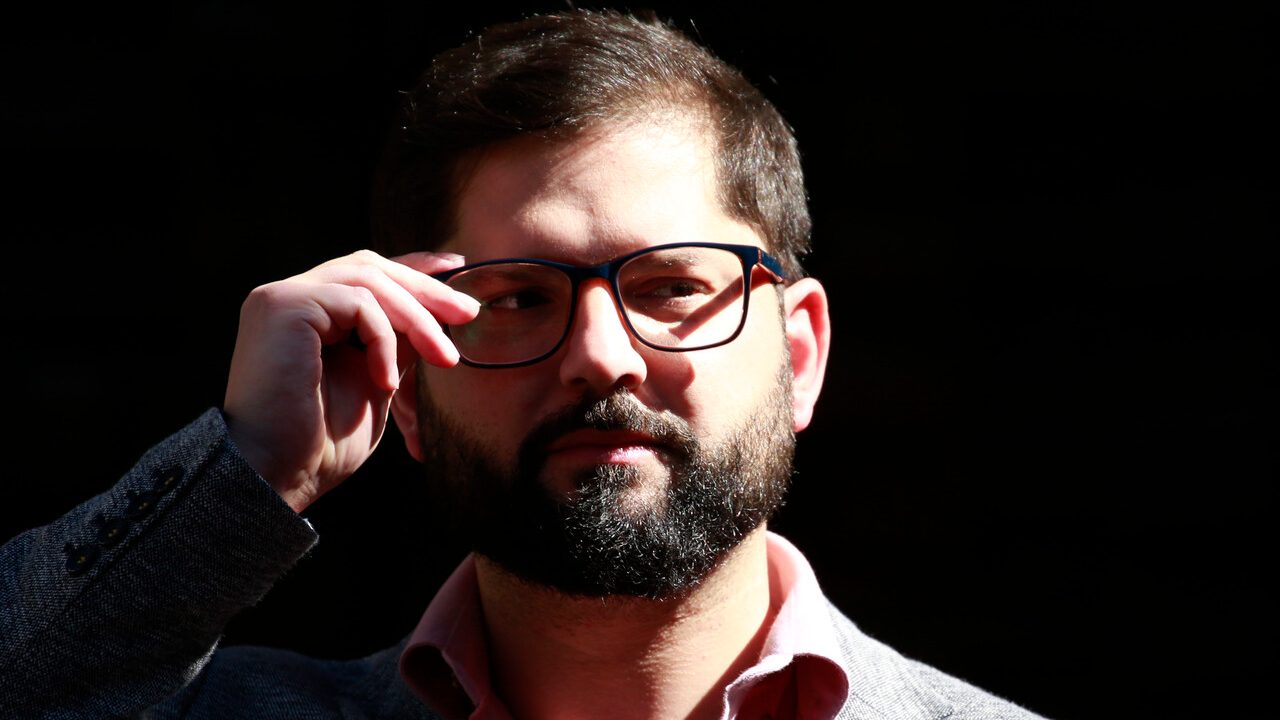 Los detalles de la reservada reunión FA-PC donde analizaron los riesgos para Boric y un avance de Kast en sectores populares
