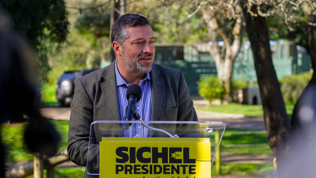 Sichel se reúne con plana mayor de Chile Vamos para analizar el impacto de la denuncia en su contra y alista conferencia de prensa