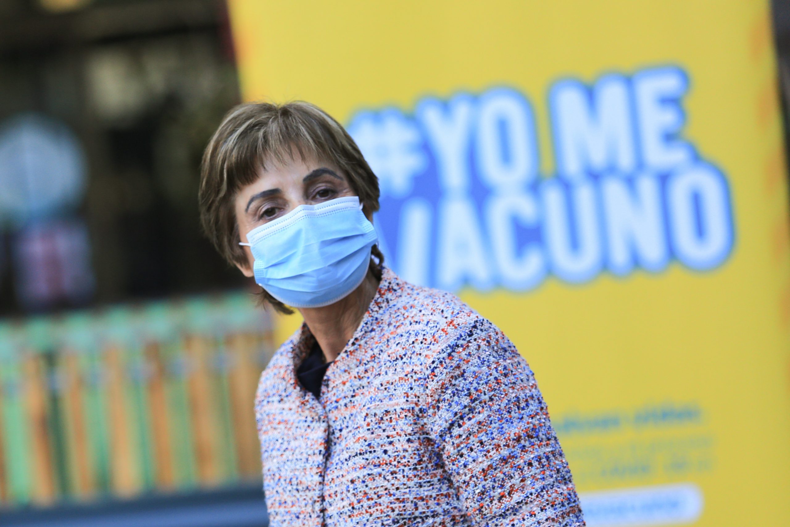 Covid-19: Las implicancias del levantamiento de barreras para salir de Chile en medio del alza de contagios