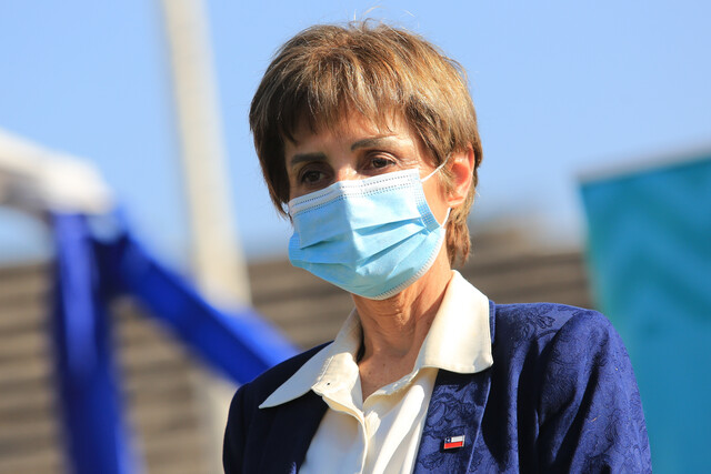 Subsecretaria de Salud Paula Daza se suma a equipo de campaña de Kast
