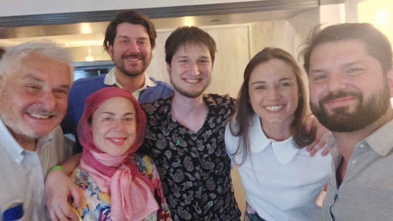 Entretelones: Cómo fue el diálogo del presidente electo Boric con su familia tras vencer las elecciones