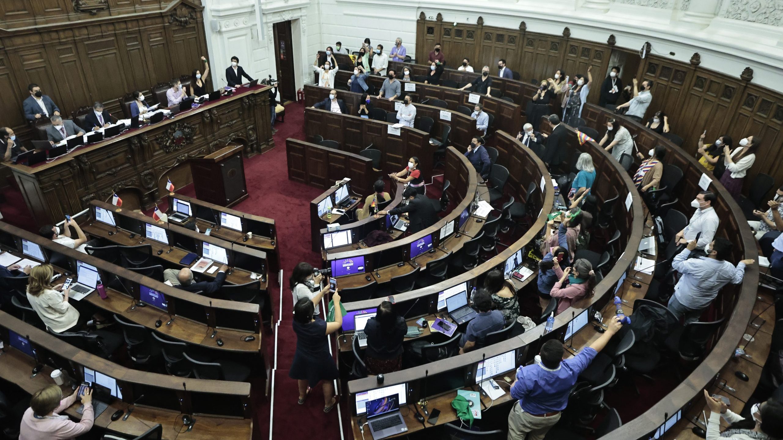 Convención: Cuáles son los límites que impuso la Constitución boliviana a la justicia indígena que ha generado controversia en Chile