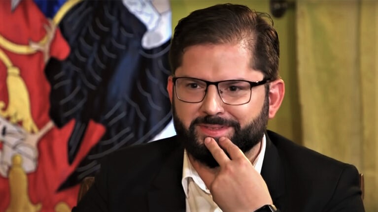 El complejo equilibrio que enfrentará Boric en su decisión de entrar al debate de contenidos de la Convención