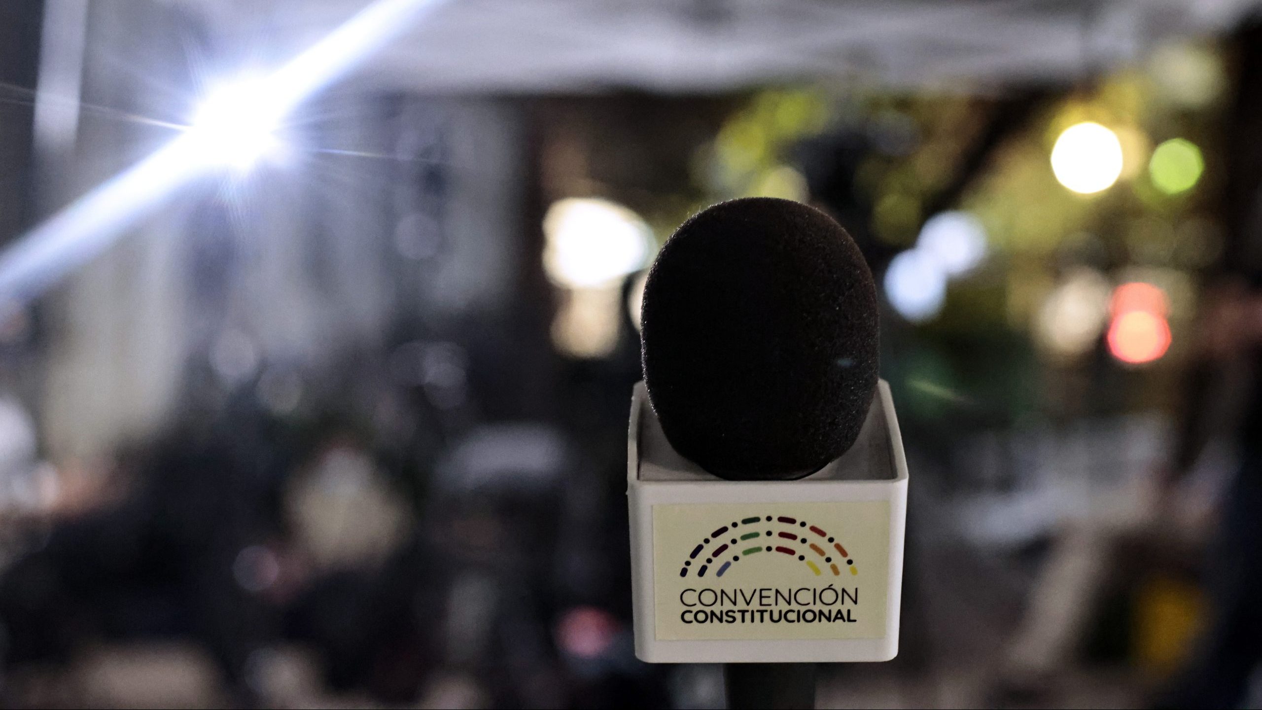 Plebiscito de salida: ¿Hacia un electorado “transideológico”? Por Juan Luis Ossa