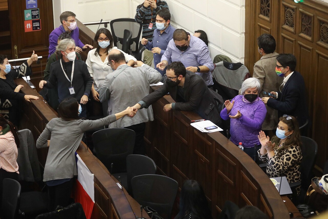 Trasfondo: Cómo la Convención puso fin a 194 años del Senado y las interrogantes sobre el futuro del actual Congreso