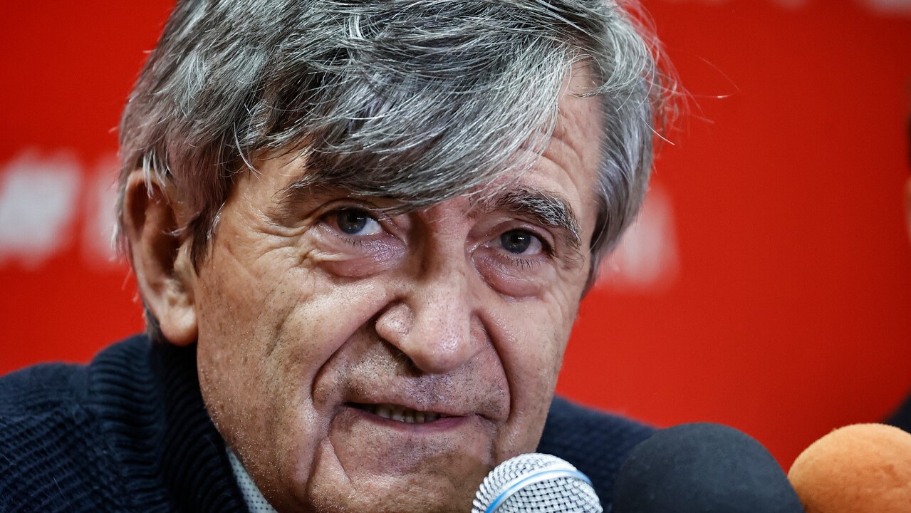 Camilo Escalona comunica al Comité Político que el PS participará en la franja con identidad propia, sin el resto del oficialismo
