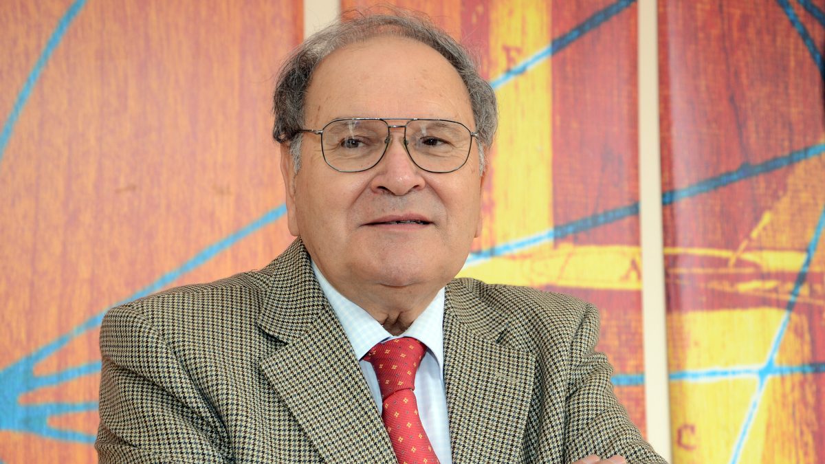 Jorge Pinto, Premio Nacional de Historia: “Le pedí a Héctor Llaitul conversar, lo invité al diálogo”