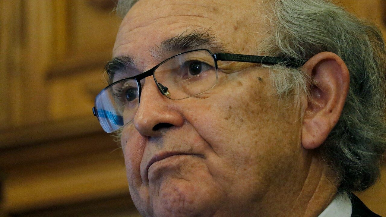 Milton Juica, ex ministro de la Suprema: “Me pesa mucho el Rechazo, porque lo que hace es mantener una Constitución ilegítima”