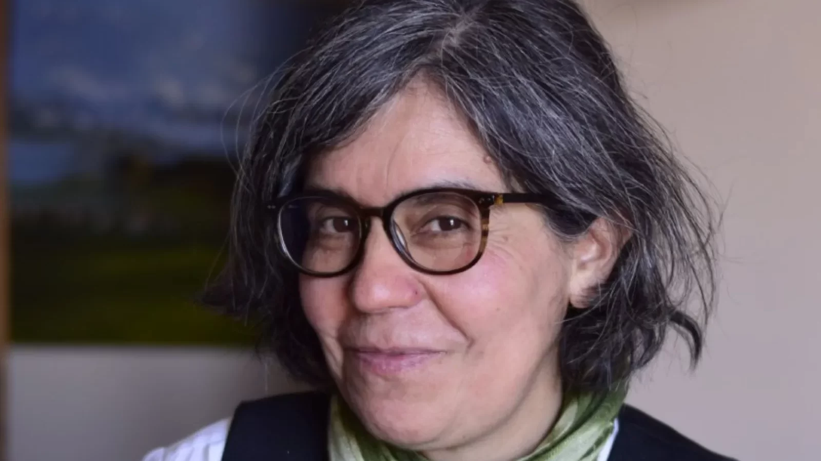 Quién es Lucy Oporto, la intelectual de izquierda que incomoda a la izquierda