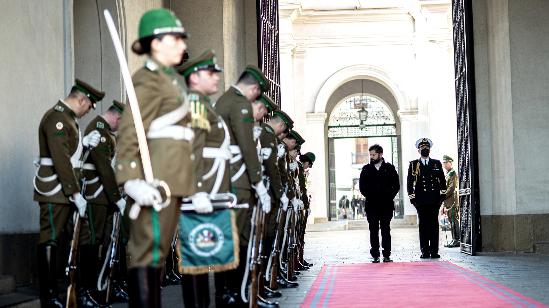 La Moneda en shock: Boric reordena prioridades y planifica un nuevo balance de poder en reunión con sus ministros