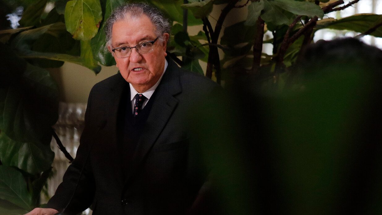 Huenchumilla y Comisión para la Paz: “No somos tribunales; no teníamos que pronunciarnos sobre el terrorismo”