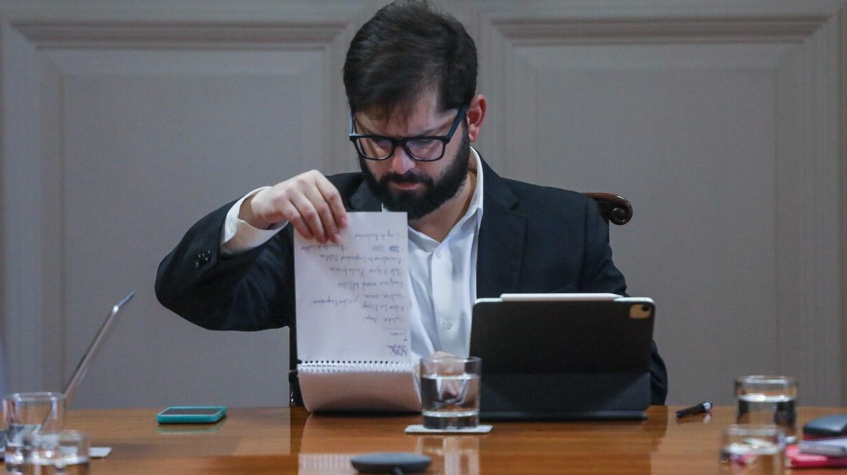 Viaje de Boric a La Araucanía: 22 comunidades y grupos radicales llaman al “sabotaje” con duras críticas al gobierno