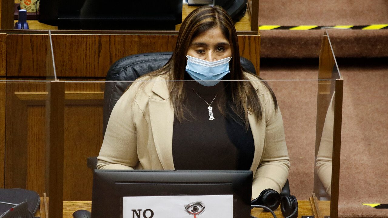 Qué dice la condena a 12 años de cárcel para el capitán (r) de Carabineros que cegó a la senadora Campillai al disparar una bomba lacrimógena
