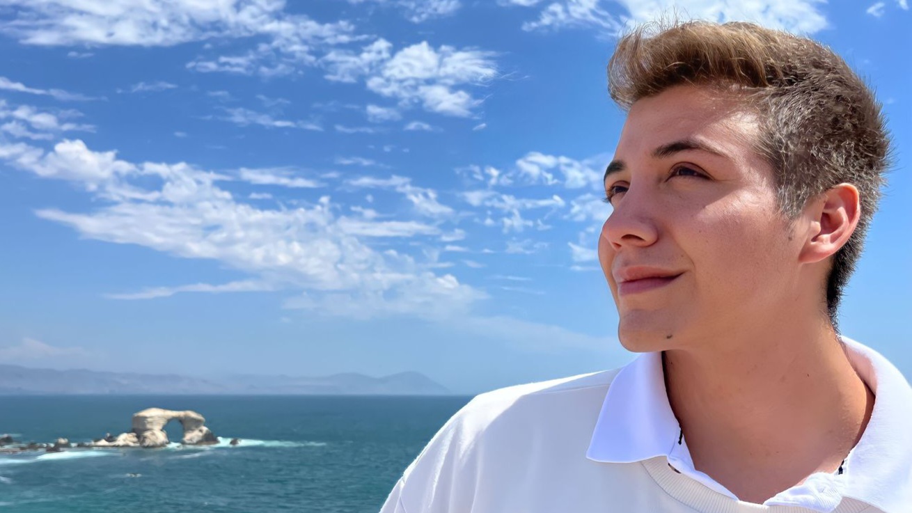 La insólita historia del candidato de 20 años que inscribió el PDG para la constituyente