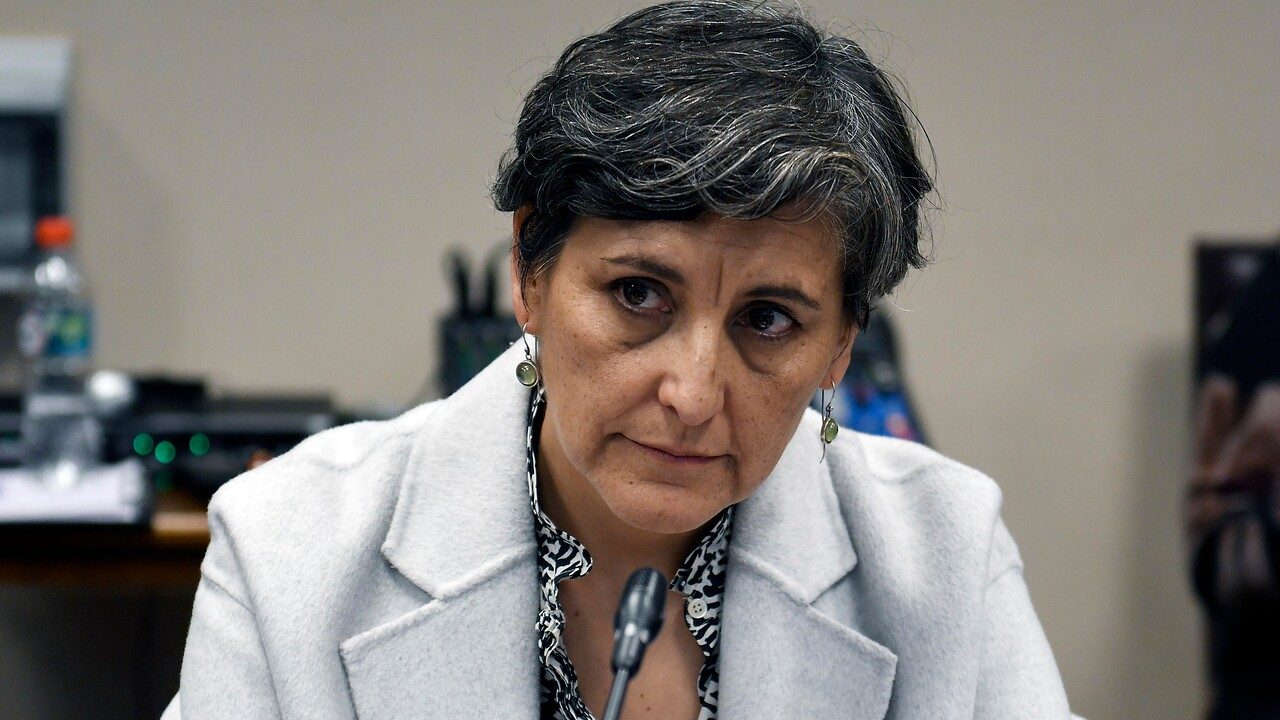 Perfil: Ximena Aguilera, ministra de Salud, y sus complicados días por la crisis de las isapres y los roces al interior del gobierno