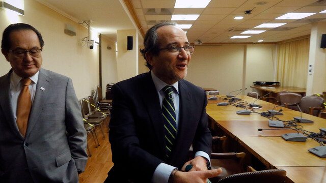 Perfil: Quién es el embajador de Israel Gil Artzyeli (y la nueva polémica que ahora lo enfrentó con el canciller Van Klaveren)