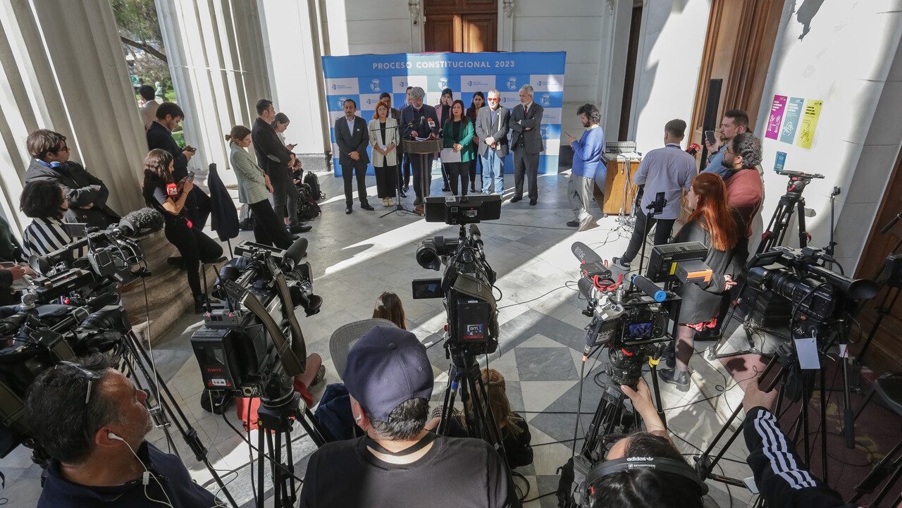Republicanos y Chile Vamos votan divididos primeras enmiendas en el pleno del Consejo Constitucional