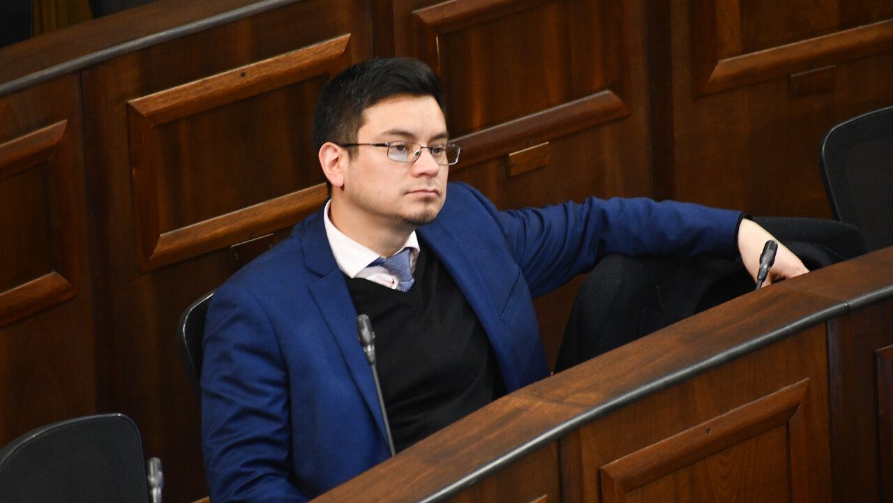 Comisionado Alexis Cortés (PC) y acusación de intransigencia: “No había ninguna forma material de que pudiéramos obstruir alguna cosa”