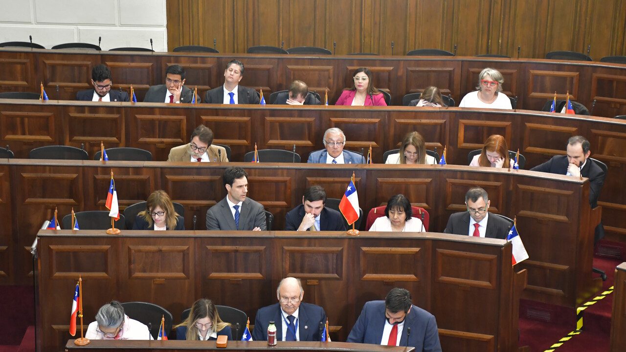 Comisión Mixta: el debate entre Chile Vamos y Republicanos que marcará la última etapa de la redacción del texto constitucional