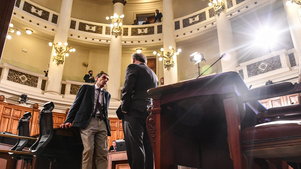 Pese a falta de acuerdo transversal, Comisión Experta finaliza votaciones con apoyos cruzados entre bloques (vea aquí la lista de observaciones aprobadas)