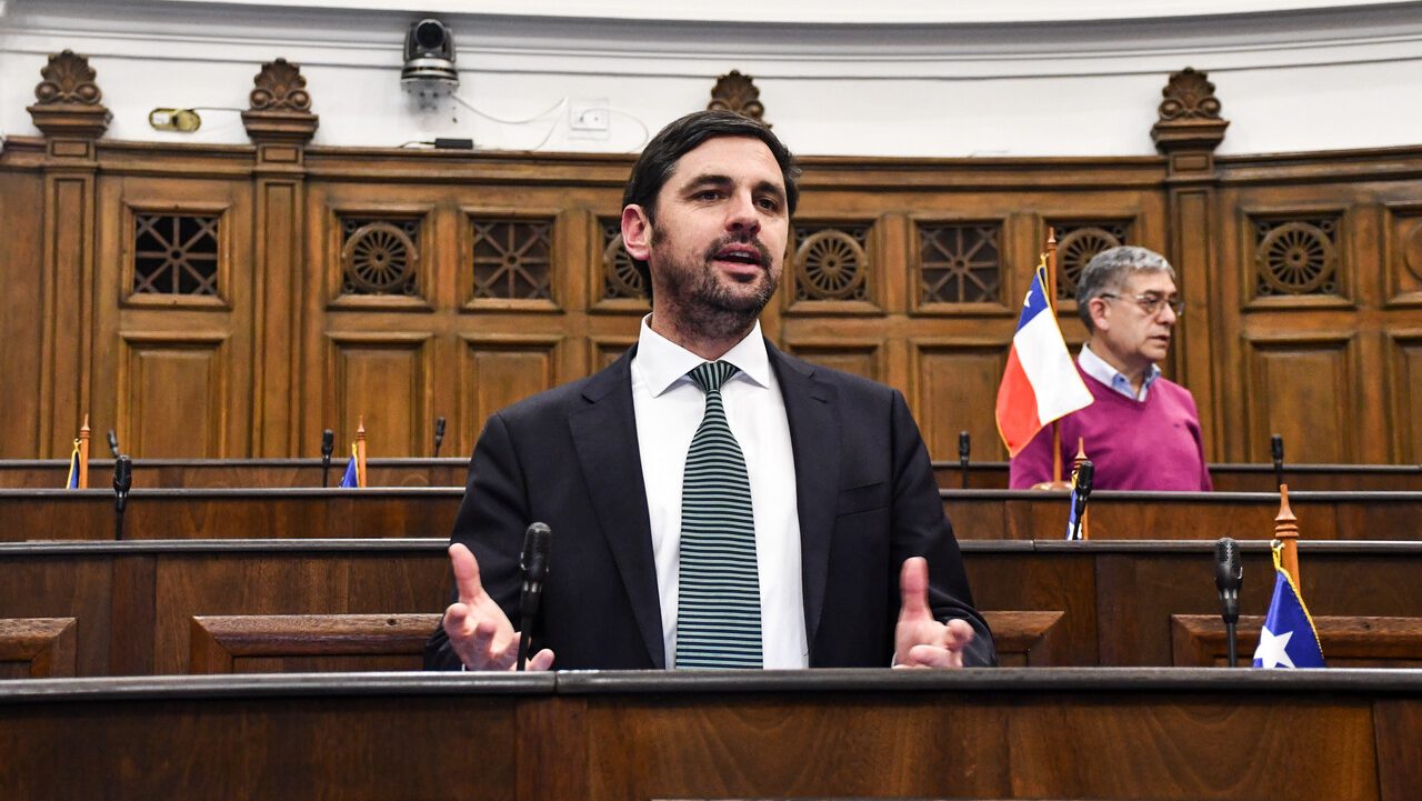 Sebastián Figueroa (Republicanos) tras respaldo de Matthei al “A favor”: “Todas las personas que tienen capital político, tienen que ponerlo al servicio de Chile”