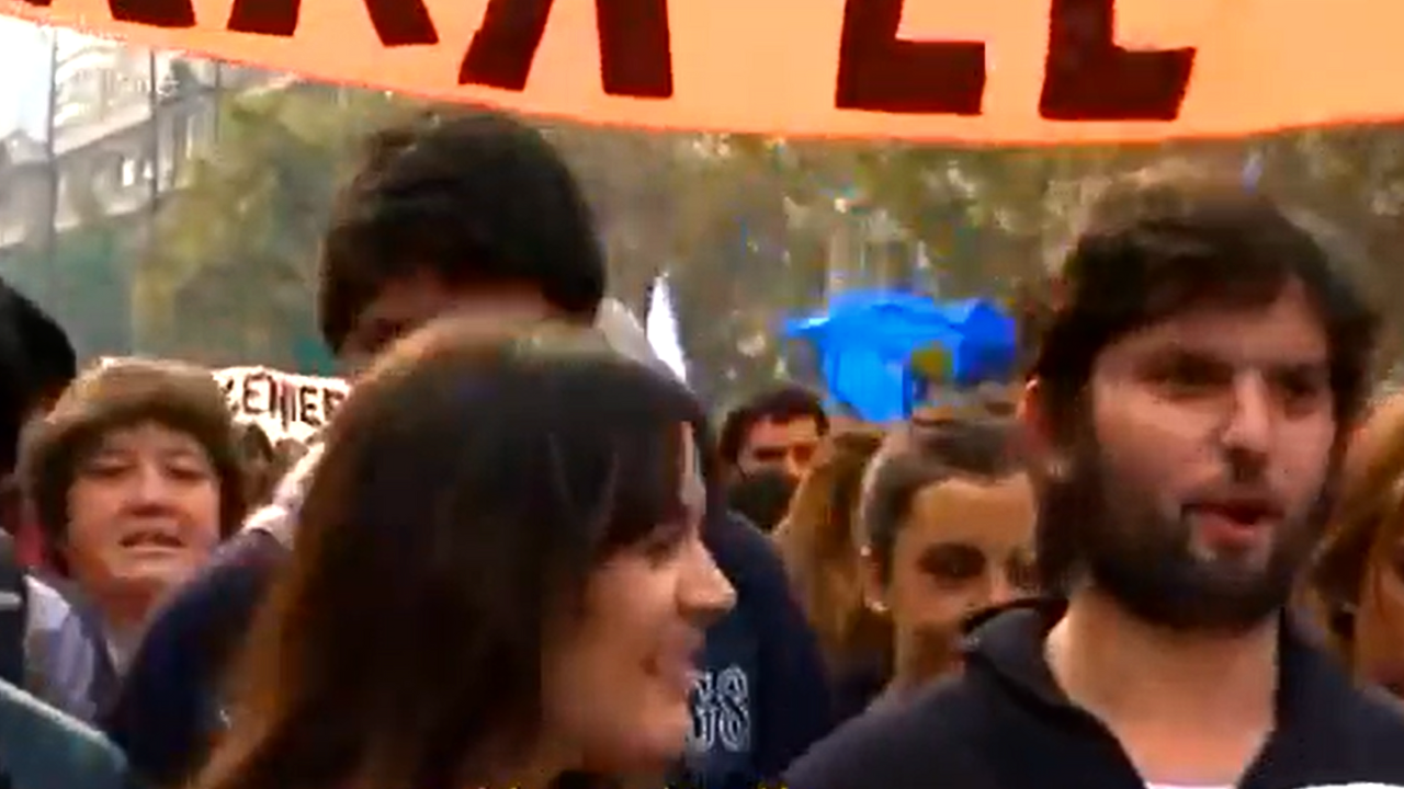 Trasfondo: El cambio de tono del A Favor con el Gobierno como principal adversario