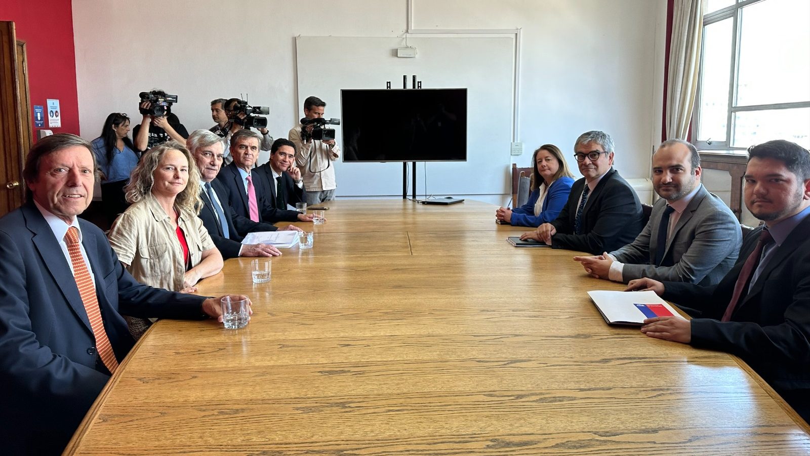 ¿Qué hacer para salir del estancamiento económico? Por Joaquín Lavín