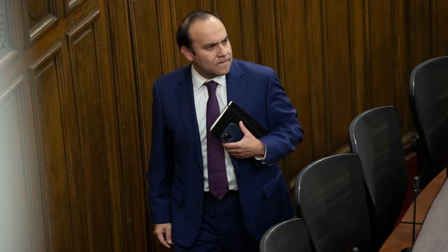 Máximo Pavez, experto UDI: “El Gobierno está haciendo una campaña por la vía de la omisión por el En Contra”