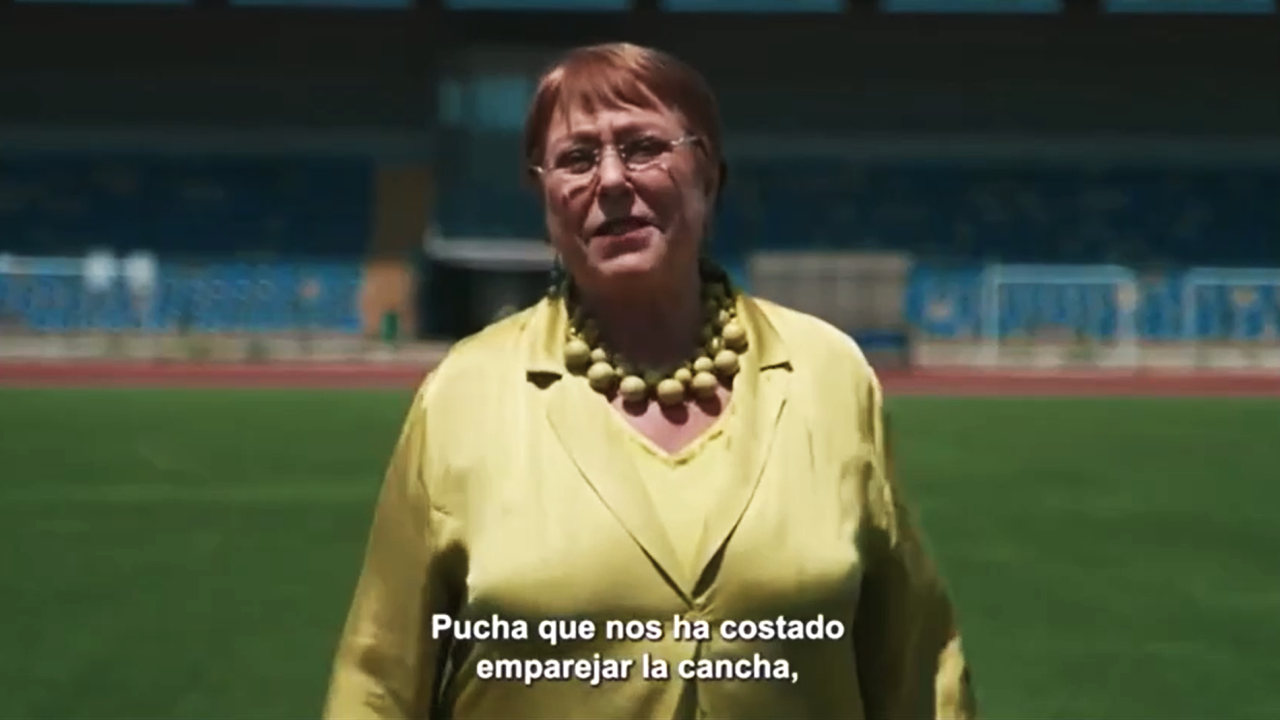 Las dos versiones sobre la ausencia de Bachelet en la franja