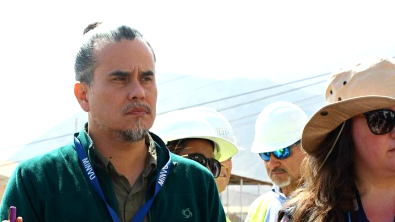 Democracia Viva: Carlos Contreras, el exseremi que enredó a La Moneda y su detención en el aeropuerto