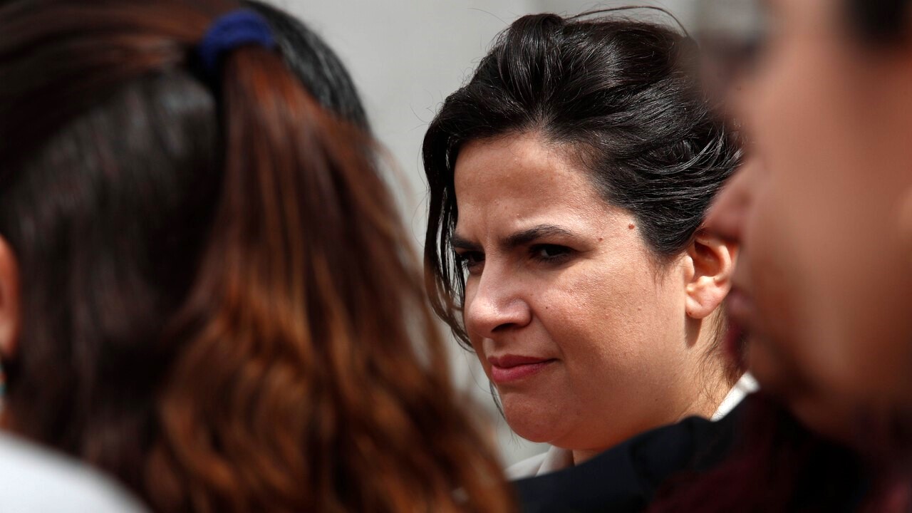El traspié de Antonia Orellana y la alta exposición de la ministra que “tutea” al Presidente en público