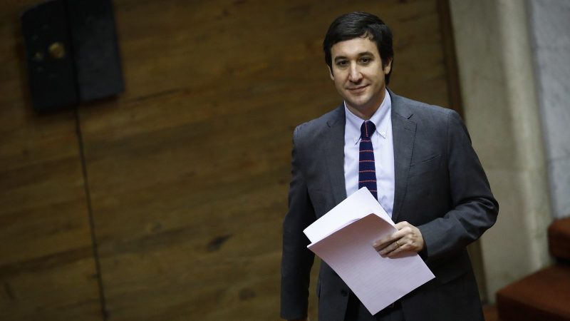 Guillermo Ramírez, el diputado que asoma como la carta fuerte para suceder a Macaya en la UDI (y el respaldo de Matthei)