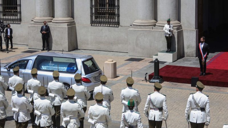 Por qué el mea culpa de Boric cayó como una bomba de racimo en la izquierda. Por Jorge Schaulsohn