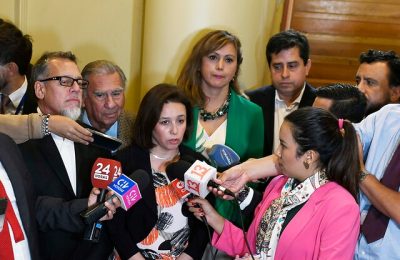 Vendieron el auto para comprar bencina. Por Kenneth Bunker