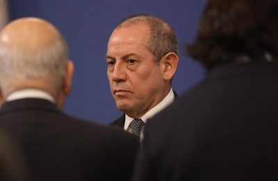 Al servicio de la corrupción. Por María Jaraquemada