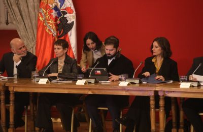 Al gobierno se le viene su propio octubre. Por Sergio Muñoz Riveros