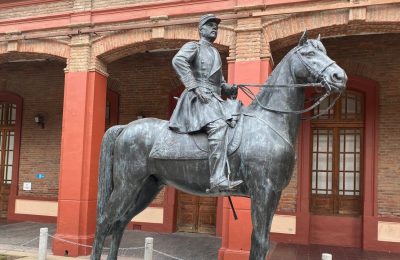 Crónica: ¿Quién le tiene miedo a la estatua del General Baquedano?